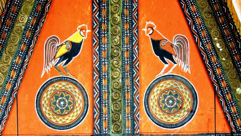 Sulawesi i colori scargianti di una casa toraja Sulawesi i colori scargianti di una casa toraja