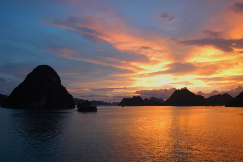 Asia 7 vietnam ha long bay
