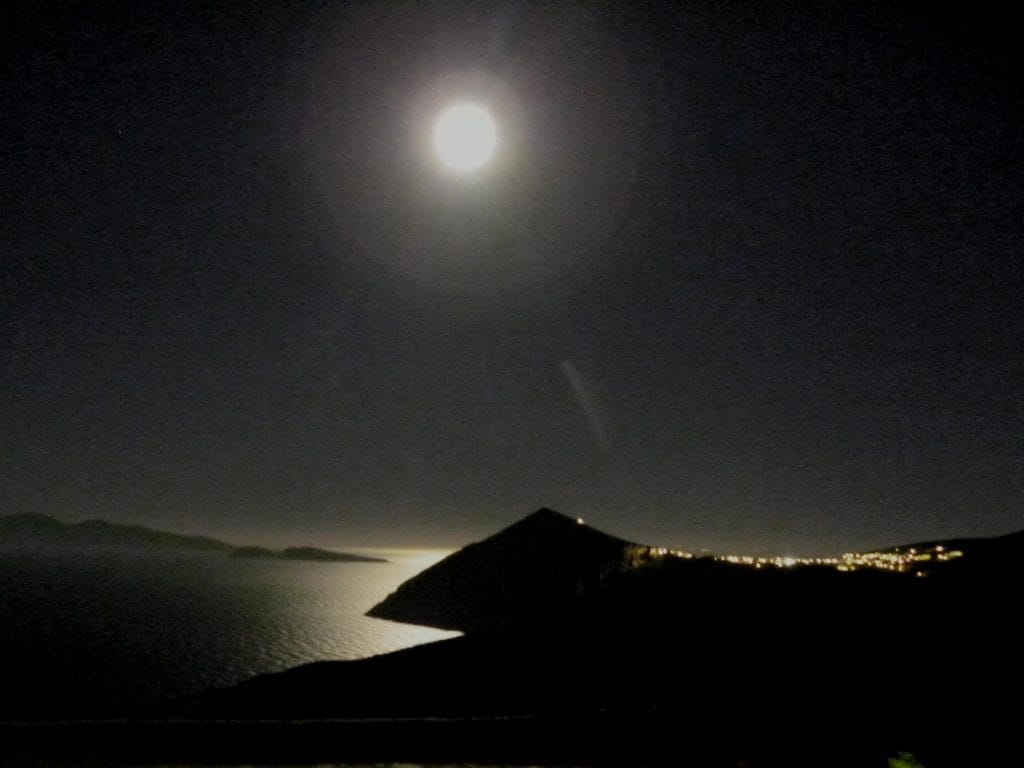 luna piena in grecia luna piena in grecia