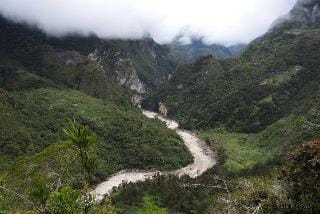 Irian Jaya Papua foresta e montagne