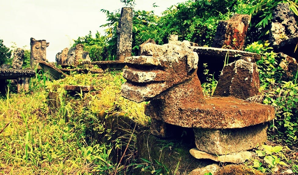 Nias pietre megalitiche e verde