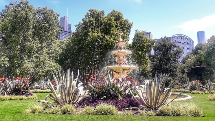 Melbourne Australia - the place to be 8 Parco del Royal Exhibition Building