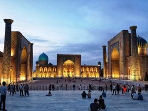 Uzbekistan verso Samarcanda