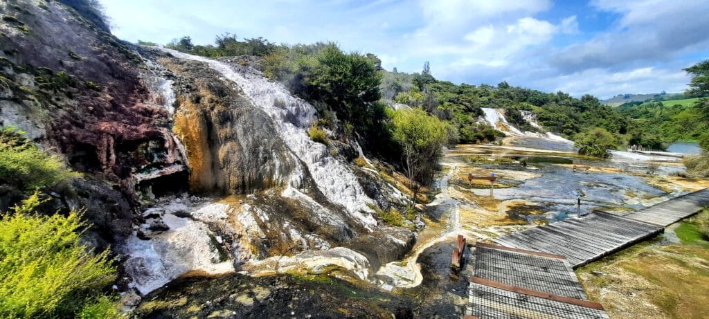 Nuova zelanda isola del nord terrazze di silicio a orakei korako 