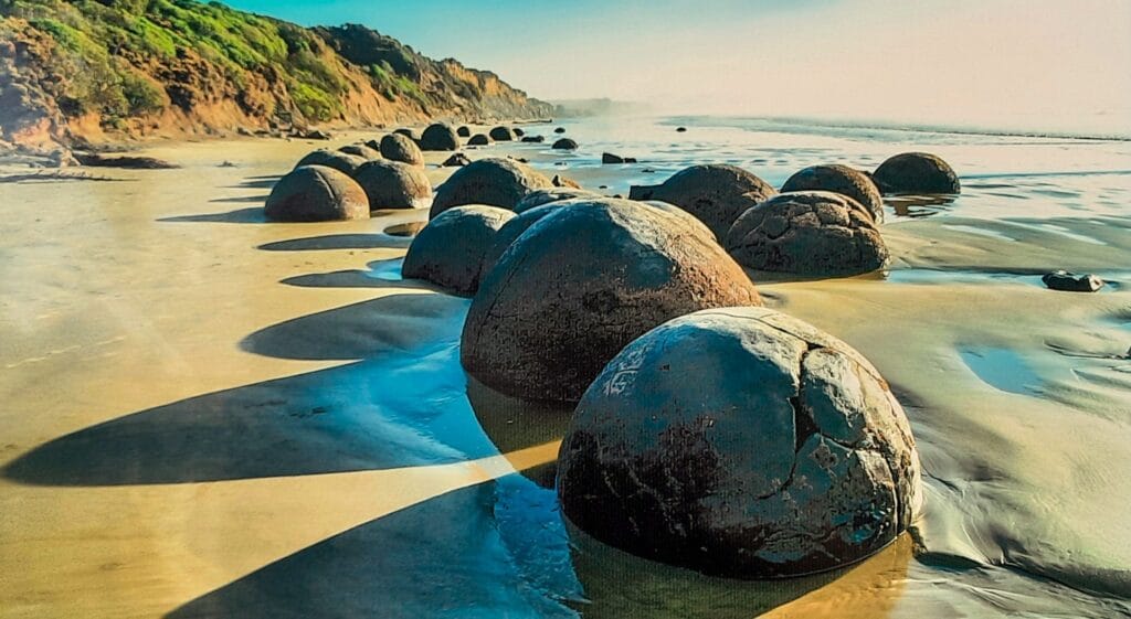 Moeraki Boulders Beach