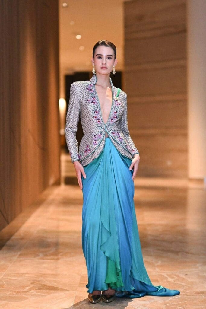 kebaya e abito da sera